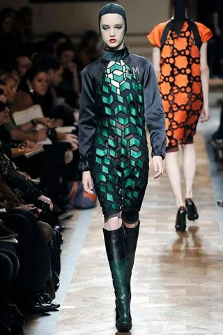 Look 25